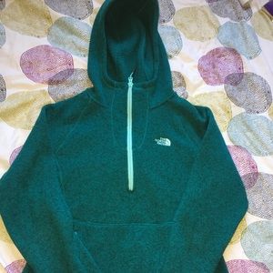 North Face Hooded Sweater/Pullover